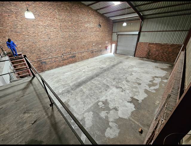 260M² FACTORY TO LET IN ANDERBOLT